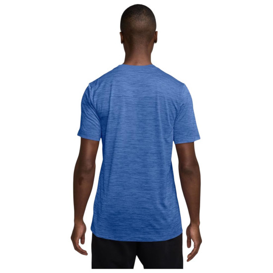Nike Ανδρική κοντομάνικη μπλούζα Dri-FIT Legend Nike Ανδρική κοντομάνικη μπλούζα Dri-FIT Legend